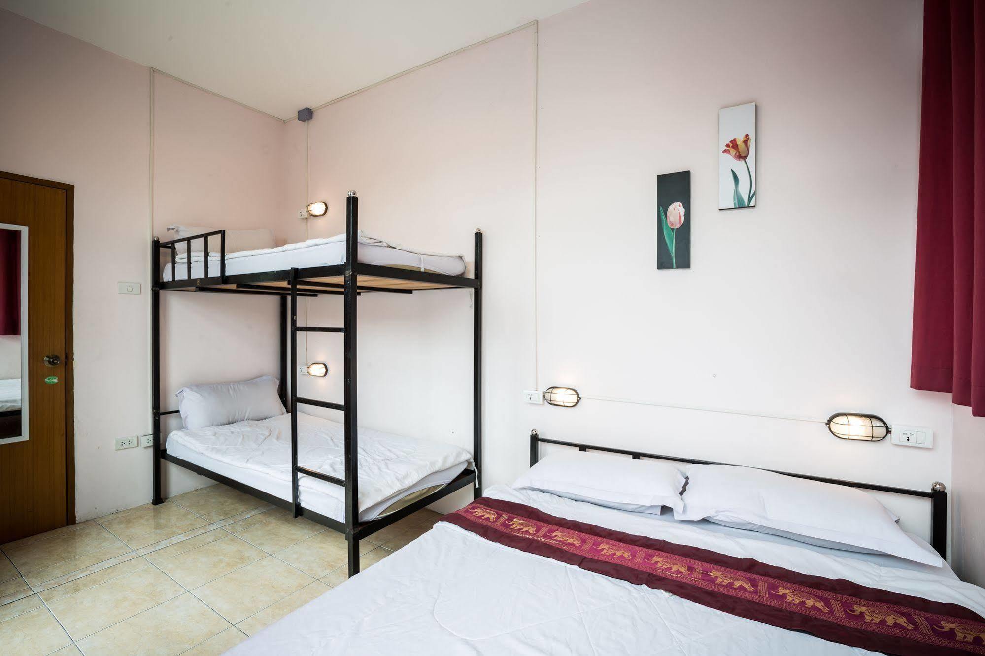 Orchid Hostel Bangkok Zewnętrze zdjęcie