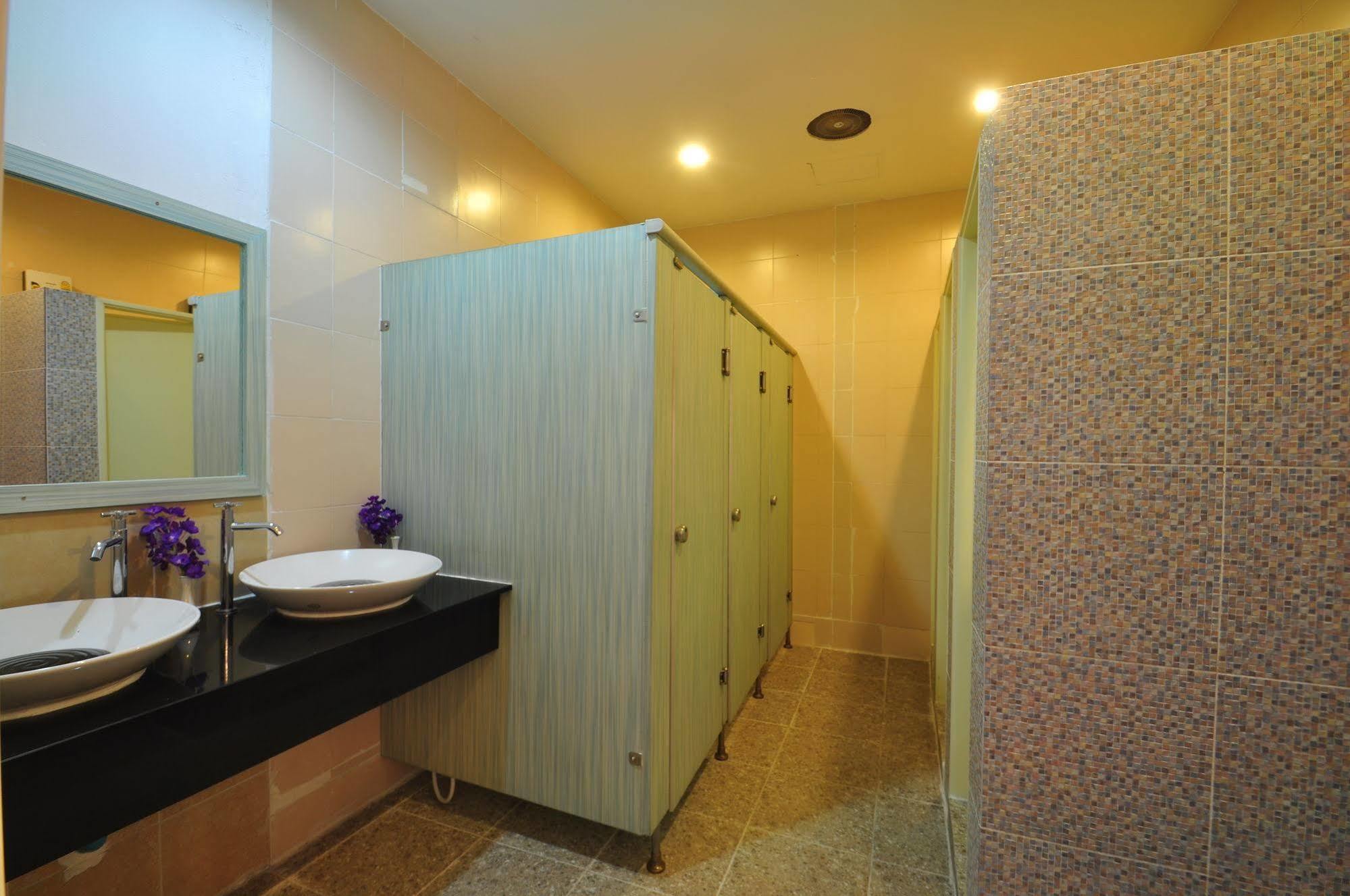 Orchid Hostel Bangkok Zewnętrze zdjęcie